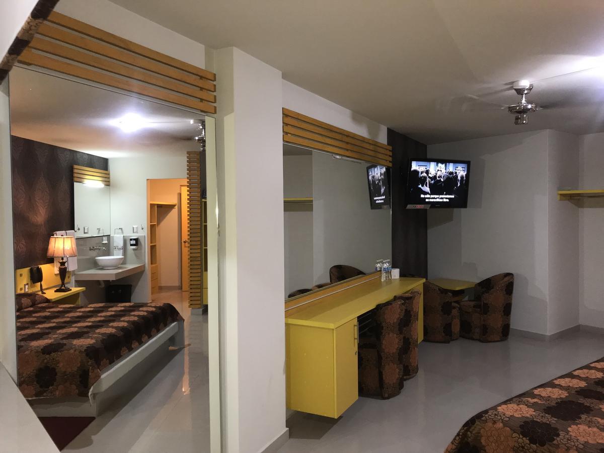 Palacio Rojo Hotel Familiar Μορέλια Εξωτερικό φωτογραφία