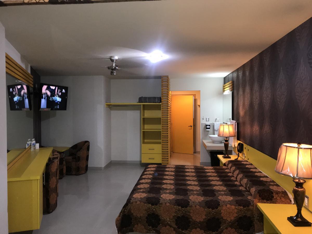 Palacio Rojo Hotel Familiar Μορέλια Εξωτερικό φωτογραφία